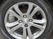 Peugeot 208 2013 Hdi Allure - Thumb 16