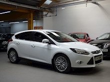 Ford Focus 2013 Zetec - Thumb 6