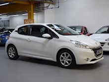 Peugeot 208 2012 Active - Thumb 8