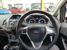 Ford Fiesta 2015 Zetec - Thumb 11