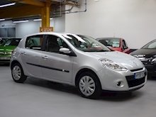 Renault Clio 2009 Expression Vvt - Thumb 6