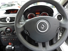 Renault Clio 2009 Expression Vvt - Thumb 14