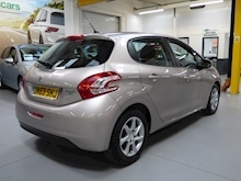 Peugeot 208 2013 Hdi Active - Thumb 12