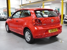 Volkswagen Polo 2015 S Ac - Thumb 2