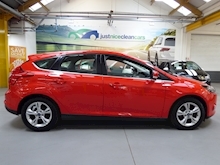 Ford Focus 2013 Zetec - Thumb 6