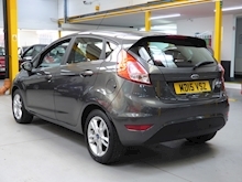 Ford Fiesta 2015 Zetec - Thumb 2