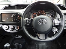 Toyota Yaris 2016 Vvt-I Design - Thumb 4