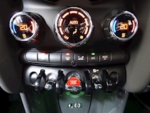 MINI Hatch 2014 Cooper D 3-Door Hatch - Thumb 32