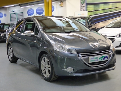 Peugeot 208 VTi Allure