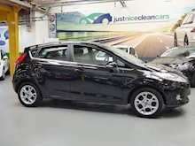 Ford Fiesta 2012 Zetec - Thumb 8