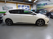 Toyota Auris 2017 VVT-h GB25 - Thumb 7