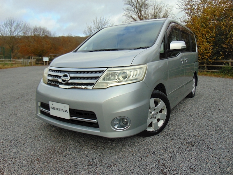 Nissan serena highway star