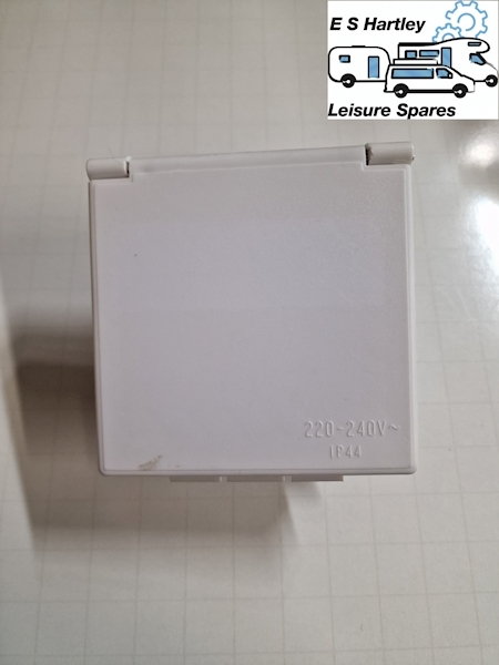 MAINS ELECTRIC INLET 240V MULTI-USE [100X100MM] Image 2
