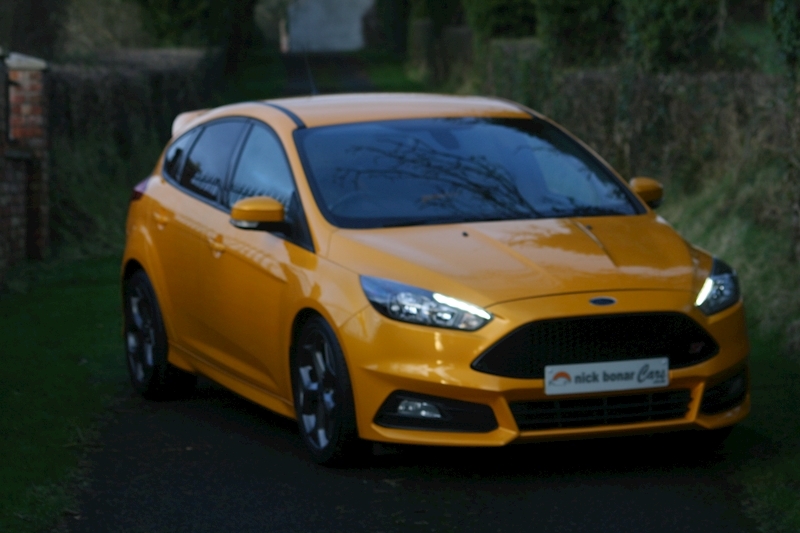 Ford Focus T EcoBoost ST-2 Image 1