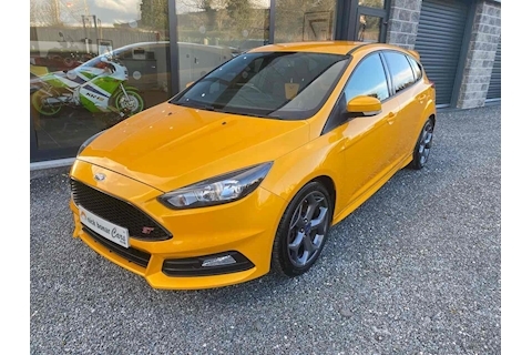 T EcoBoost ST-2 Hatchback 2.0 Manual Petrol