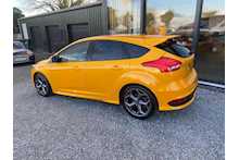 Ford Focus T EcoBoost ST-2 - Thumb 2