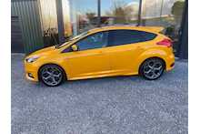 Ford Focus T EcoBoost ST-2 - Thumb 3