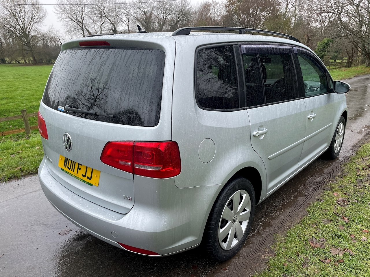 Used 2011 Volkswagen Touran Se Tsi Dsg For Sale in Avon (U101136 ...