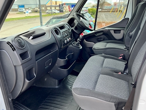 2.3 CDTi F3500 L3 7-Seat DoubleCab Dropside 2.3 4dr Chassis Cab Manual Diesel
