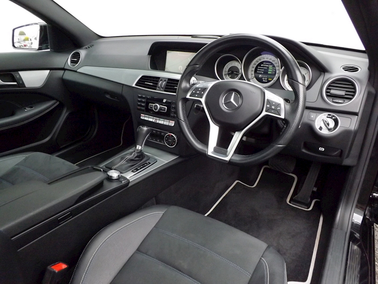 Used 14 Mercedes C Class C2 2 2 Cdi Amg Sport Edition Premium Plus 2dr Coupe Automatic Diesel For Sale In Derbyshire Select Motor Group