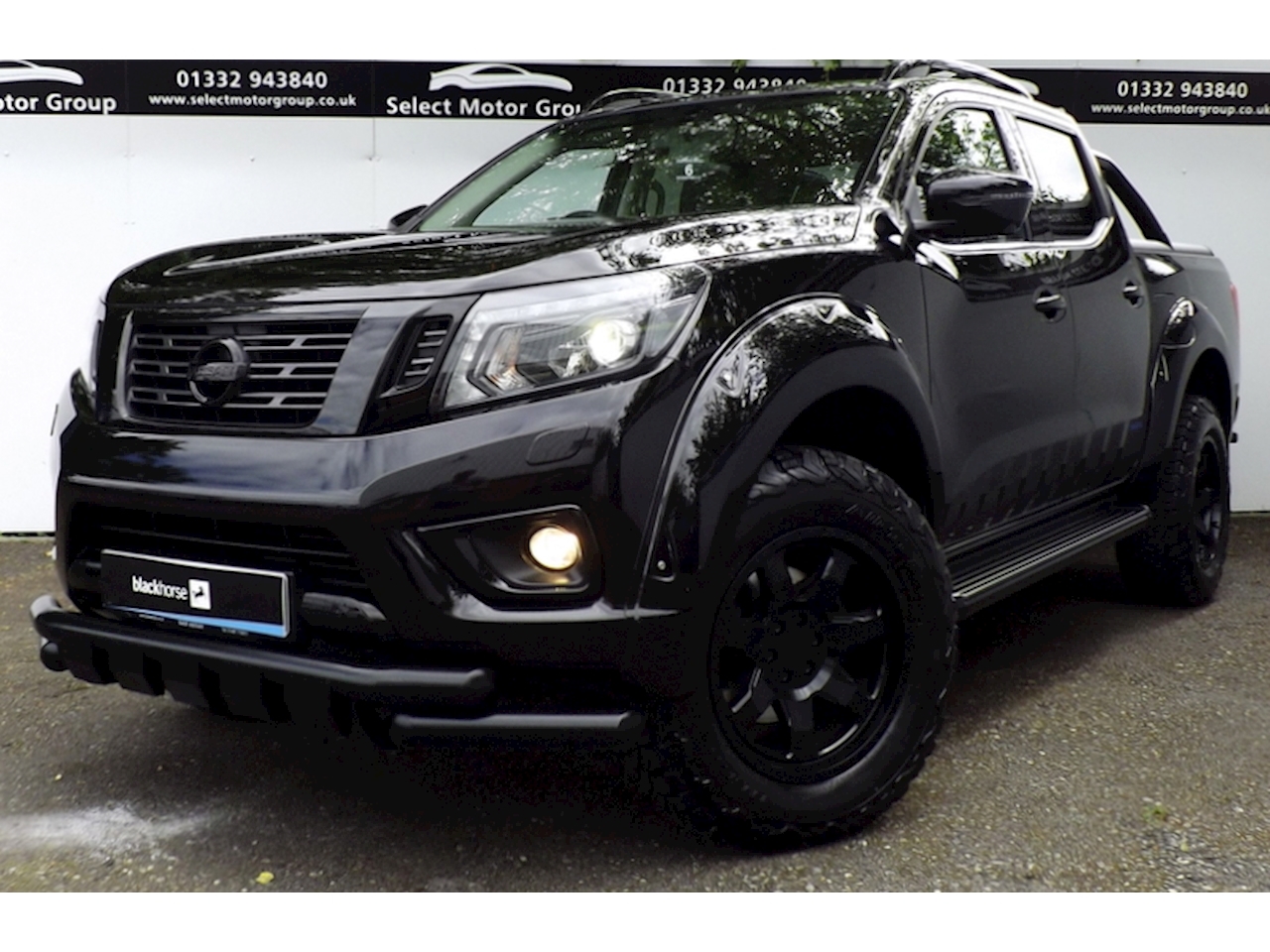 2.3 dCi N-Guard Double Cab Pickup 4dr Diesel Auto 4WD Euro 6 (190 ps)
