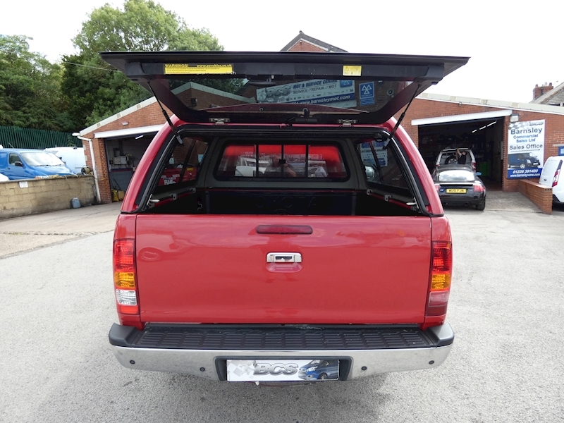Toyota 2006 56 TOYOTA HILUX 2.5 D-4D HL3 DOUBLE CAB PICK UP