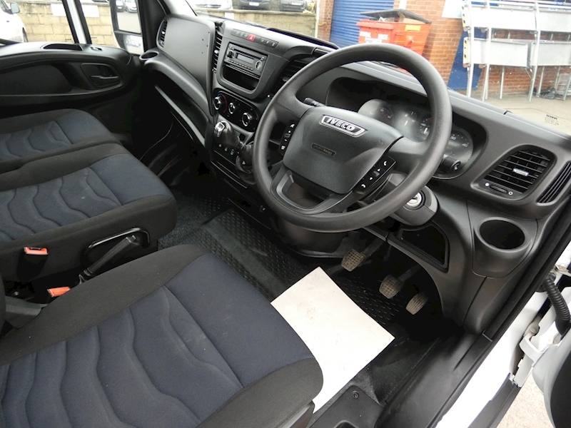 Iveco 2017 67 IVECO DAILY 2.3TD 14V 35S LWB DROPSIDE PICKUP TAIL LIFT EURO 6