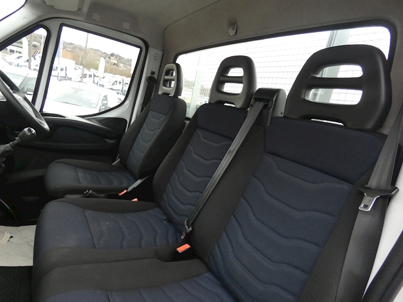 Iveco 2017 67 IVECO DAILY 2.3TD 14V 35S LWB DROPSIDE PICKUP TAIL LIFT EURO 6