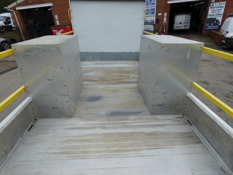 Peugeot 2017 17 PEUGEOT BOXER 2.0 BLUEHDI 335 HIGHWAYS MAINTENANCE CONE PICKUP ONLY 65K