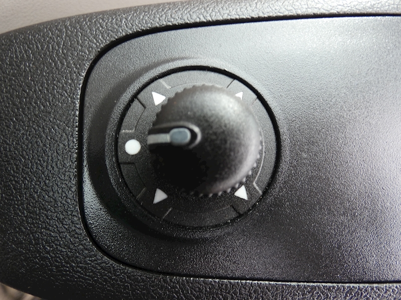 Peugeot 2017 17 PEUGEOT BOXER 2.0 BLUEHDI 335 HIGHWAYS MAINTENANCE CONE PICKUP ONLY 65K