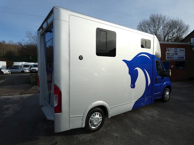 Peugeot 2019 19 PEUGEOT BOXER L3 2.0BLUE HDI EURO 6 130PS HORSEBOX CONVERSION