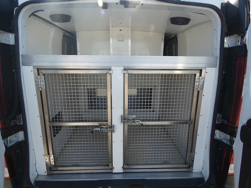 Vauxhall 2015 15 VAUXHALL VIVARO 2900 1.6CDTI 4 CAGE DOG VAN EX POLICE