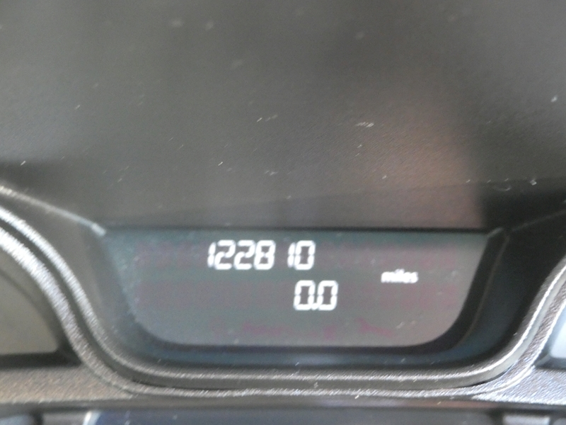 Vauxhall 2015 15 VAUXHALL VIVARO 2900 1.6CDTI 4 CAGE DOG VAN EX POLICE