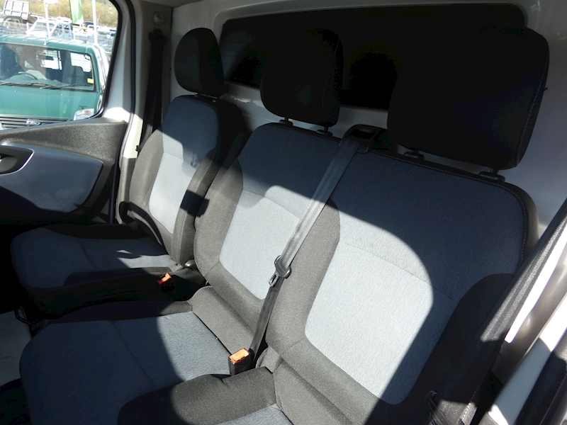 Vauxhall 2015 15 VAUXHALL VIVARO 2900 1.6CDTI 4 CAGE DOG VAN EX POLICE