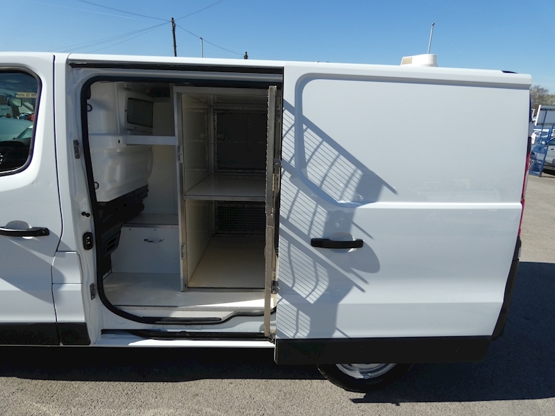 Vauxhall 2015 15 VAUXHALL VIVARO 2900 1.6CDTI 4 CAGE DOG VAN EX POLICE