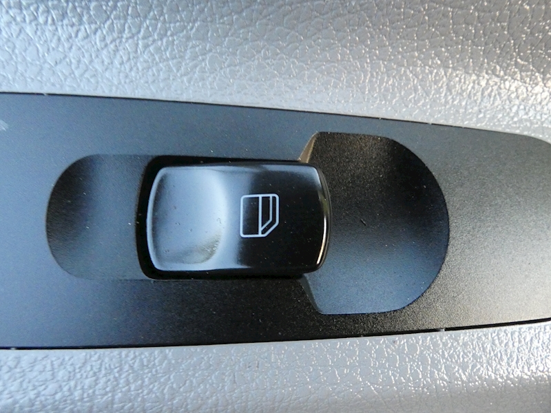 Mercedes-Benz 2014 14 MERCEDES SPRINTER 519 3.0CDI 190PS EX AMBULANCE BEGGING TO BE CONVERTED