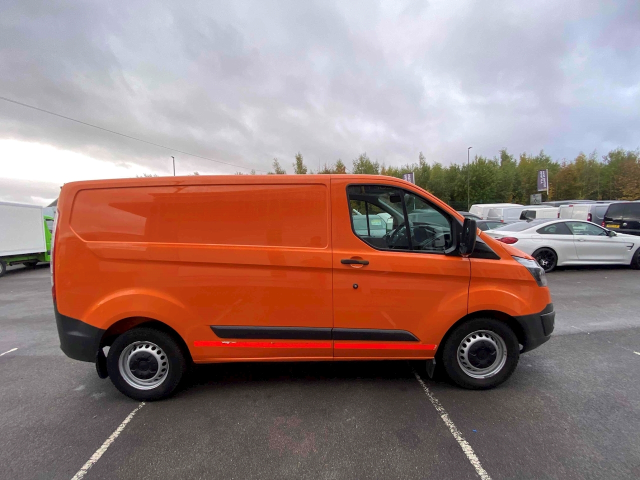 Used 2016 Ford Transit Custom TDCi 330 For Sale in Derbyshire (U5379 ...