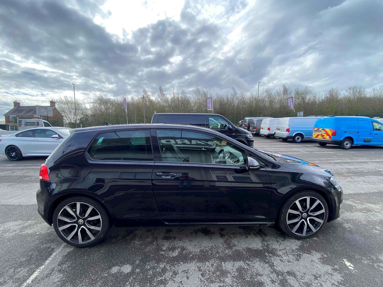 Used 2013 Volkswagen Golf TDI BlueMotion Tech GT For Sale In Derbyshire Used 2013 Volkswagen Golf TDI BlueMotion Tech GT For Sale In Derbyshire