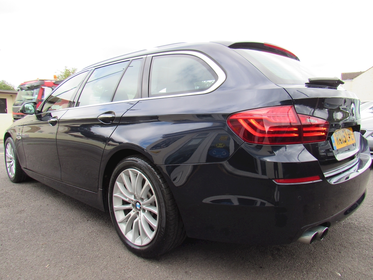 5 Series 520d Luxury Touring Touring 2.0 Automatic Diesel