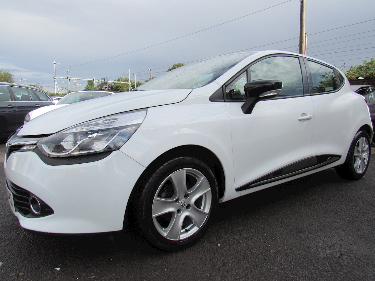 Used 15 Renault Clio Dynamique Medianav For Sale U4159 S R Motors Greenbridge Ltd