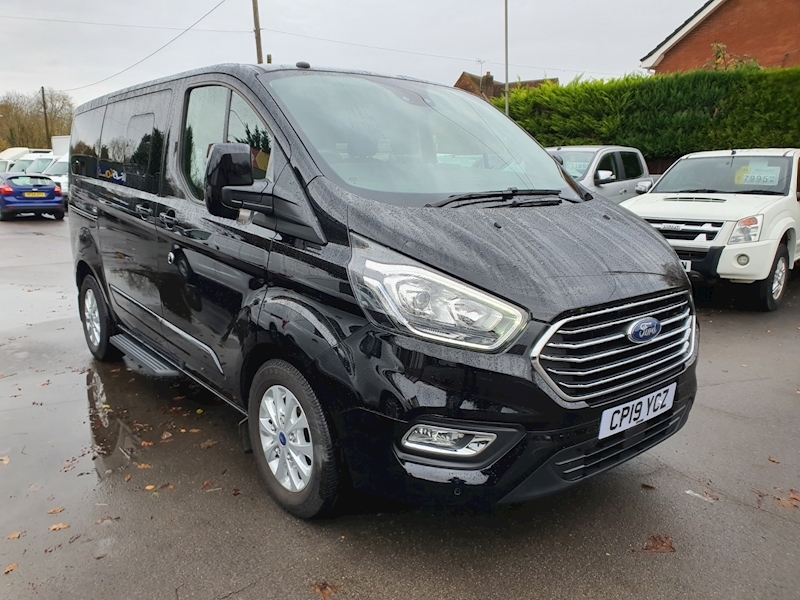 Ford Tourneo Custom Titanium 2.0 5dr Minibus Auto Diesel
