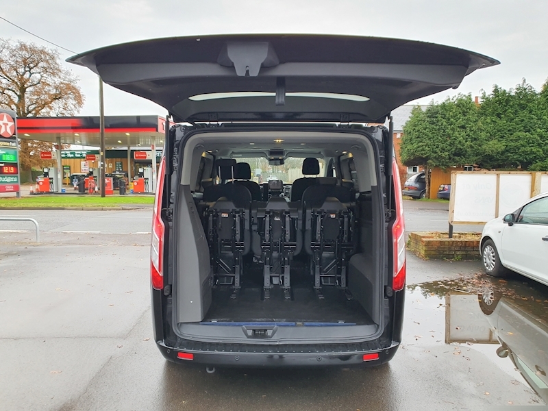 Ford Tourneo Custom Titanium 2.0 5dr Minibus Auto Diesel