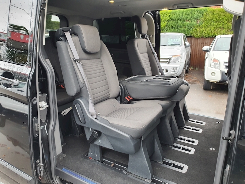 Ford Tourneo Custom Titanium 2.0 5dr Minibus Auto Diesel