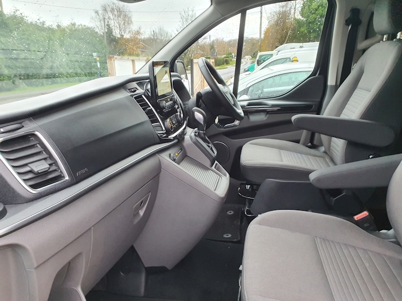 Ford Tourneo Custom Titanium 2.0 5dr Minibus Auto Diesel