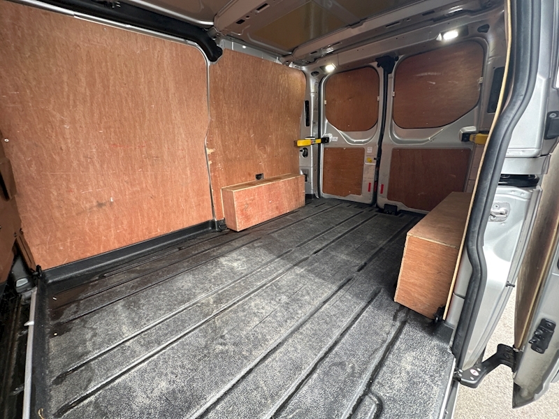 Ford 300 EcoBlue Limited Panel Van 2.0 Manual Diesel