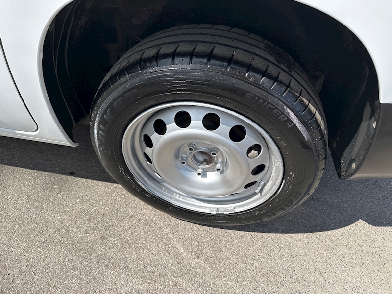 Peugeot BlueHDi 1000 Professional Panel Van 1.6 Manual Diesel