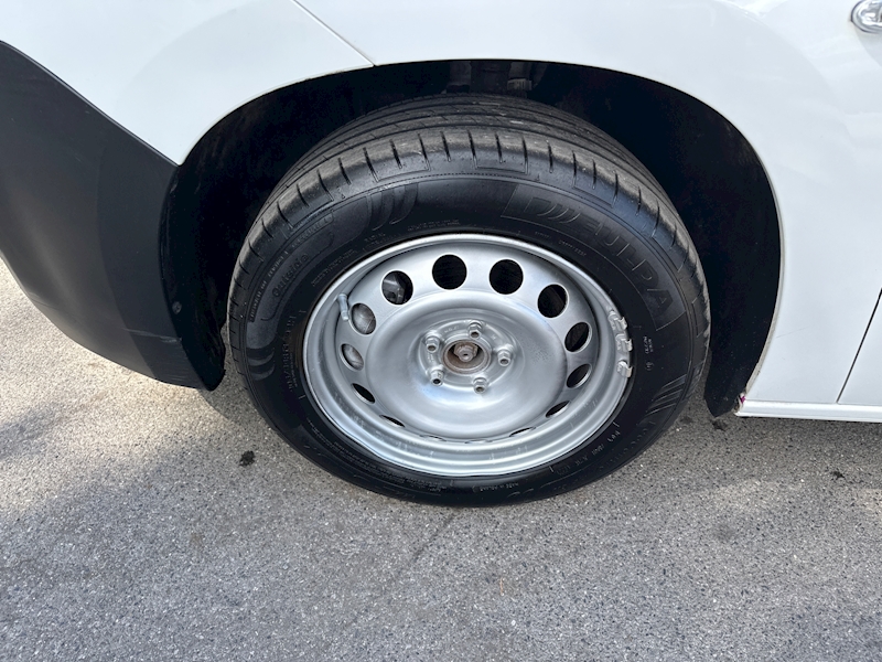 Peugeot BlueHDi 1000 Professional Panel Van 1.6 Manual Diesel