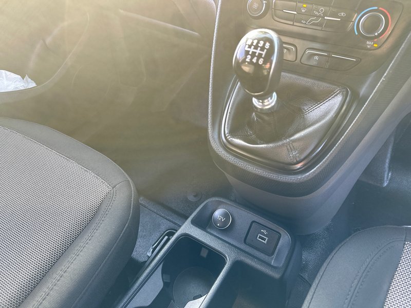 Ford 1.5 220 EcoBlue DCIV 6dr Diesel Manual Euro 6 (s/s) (75 ps)