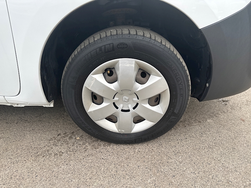 Renault ZE 33kWh Business Panel Van 6dr Electric Auto L3 H1 (i) (60 ps)