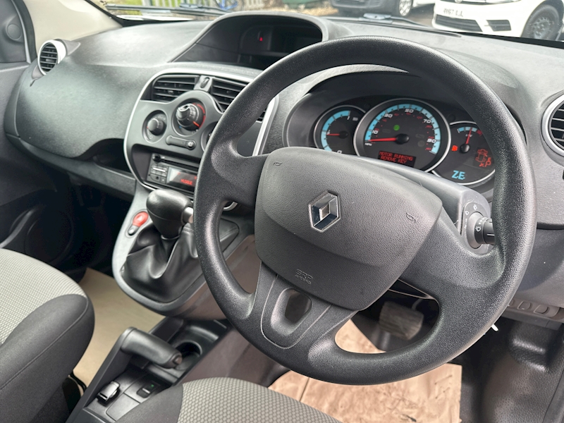 Renault ZE 33kWh Business Panel Van 6dr Electric Auto L3 H1 (i) (60 ps)